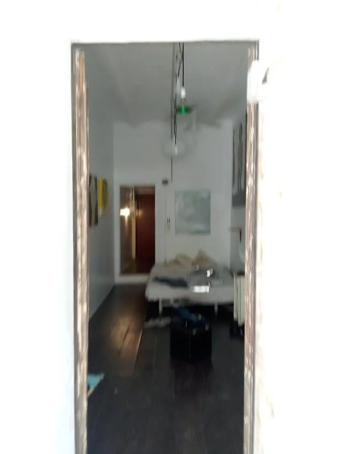 شقة برشلونة  في Estudio Y Plantas :)